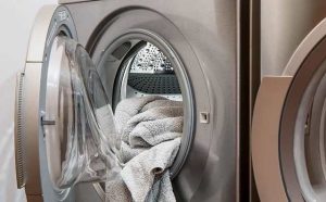Rêver de lessive dans la machine à laver